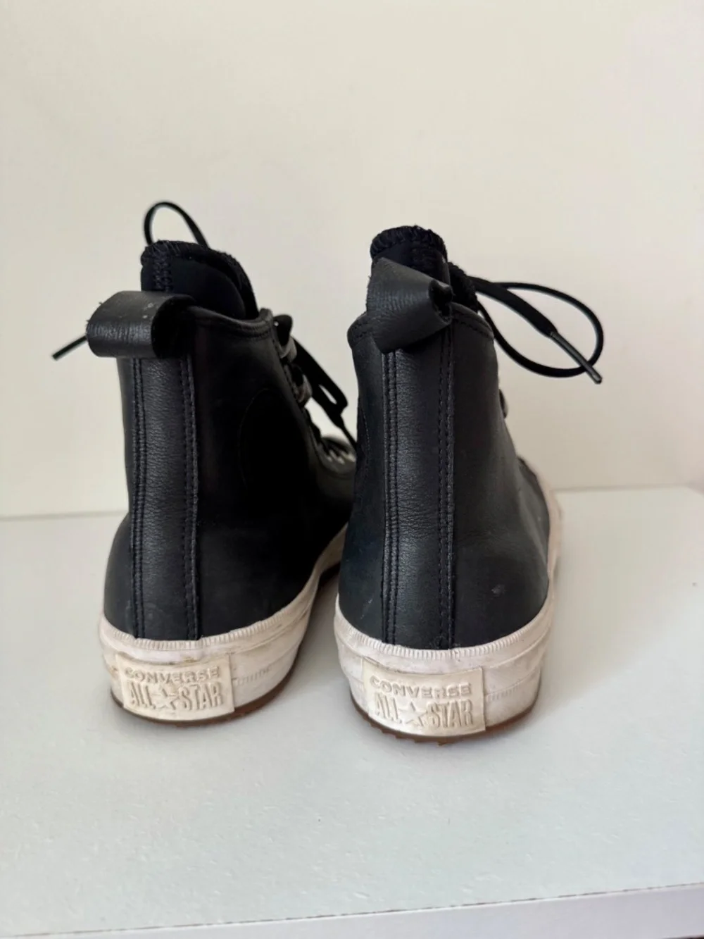 Converse Chuck Taylor All Star Waterproof Leather Boot High Top Black Women's 8 - Picture 6 of 9